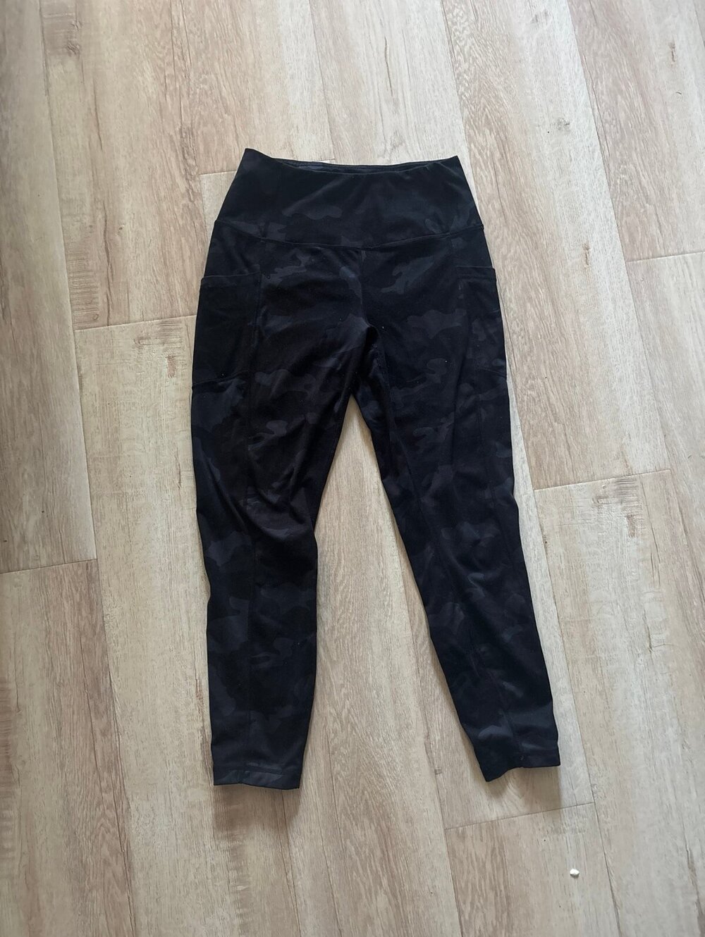 Women's Camo Athletic Leggings with Pockets